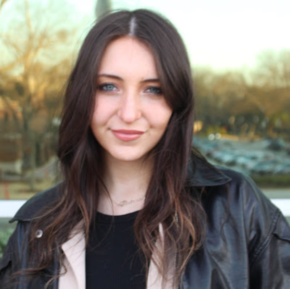 Meet your Posher, Delaney